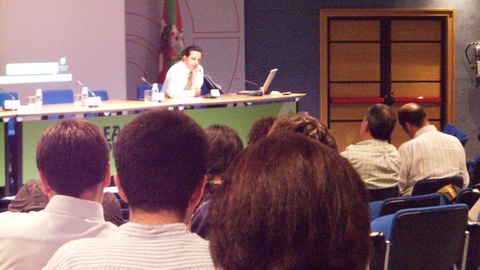 Argazkia: Egoera politiko eta sozialaren diagnostikoa egiten du.