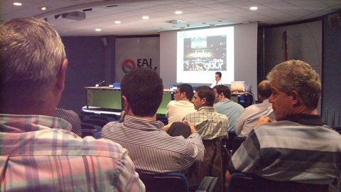 Argazkia: Galdera turnoan bertoko esperientziak kontatu dira.