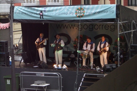 Argazkia: Los 5 Bilbainos taldea 