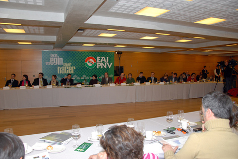 Argazkia: Think Gaurko dokumentuaren aurkezpenaren bista panoramikoa